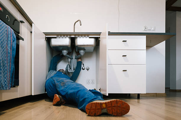 Professional Leak Detection technician working in Losantville, IN